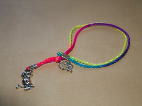 A handmade bracelet: Made within 2 minutes